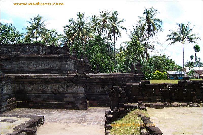 penataran-temple-22.jpg