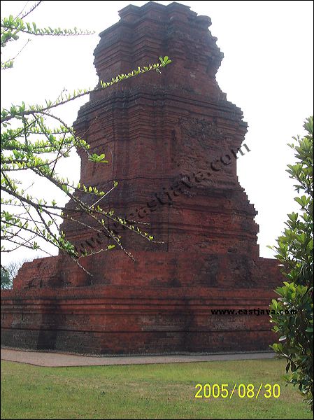 Brahu Temple - The Great Temple Of Mojopahit Kingdom