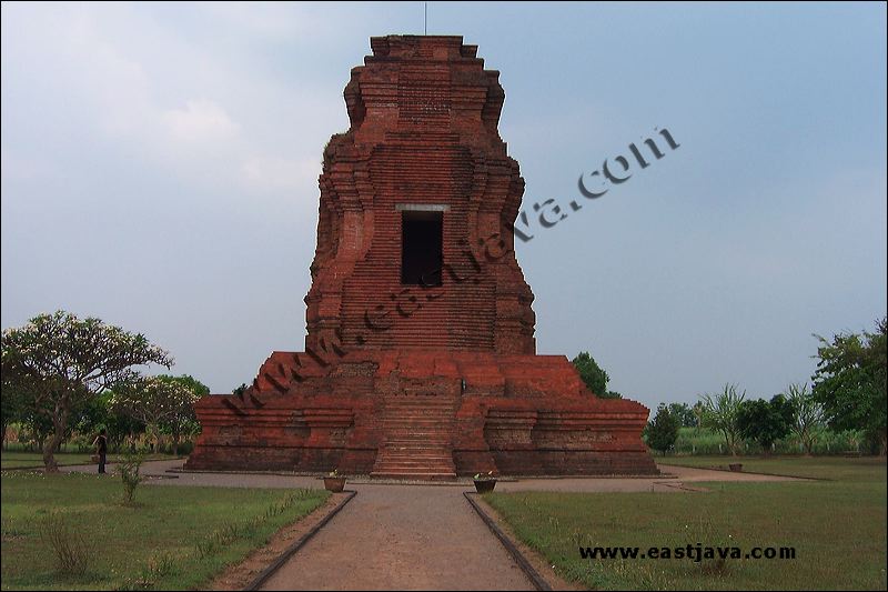 Brahu Temple - The Great Temple Of Mojopahit Kingdom