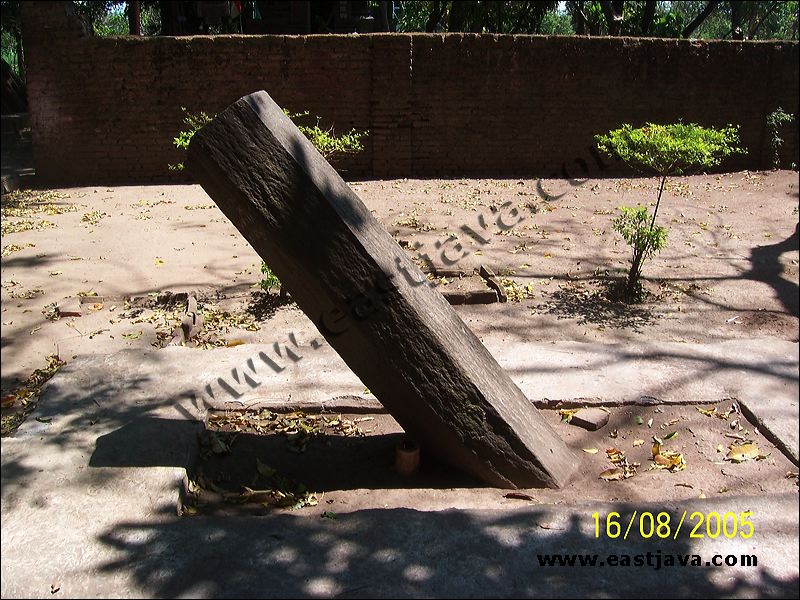 PENDOPO AGUNG - Trowulan Mojokerto : Specific Building With Mojopahit Nuance