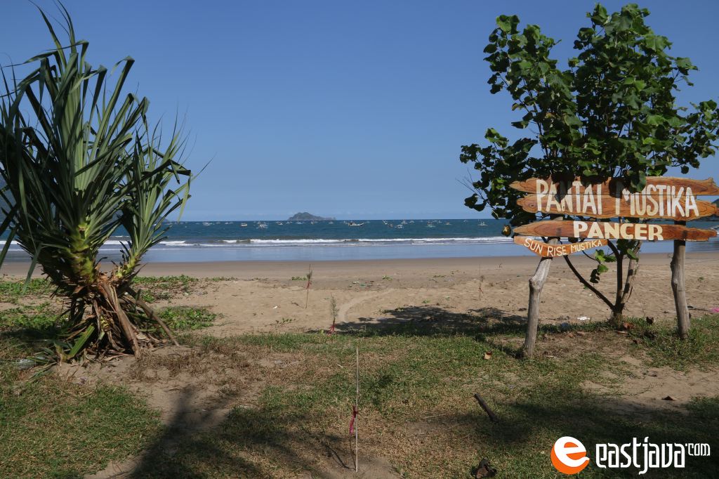 Mustika Beach Banyuwangi Tourism