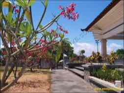 images/gallery/wr_soepratman_tomb/wr-supratman-grave-02.jpg