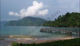 images/gallery/karanggongso/karanggongso_beach_010.jpg